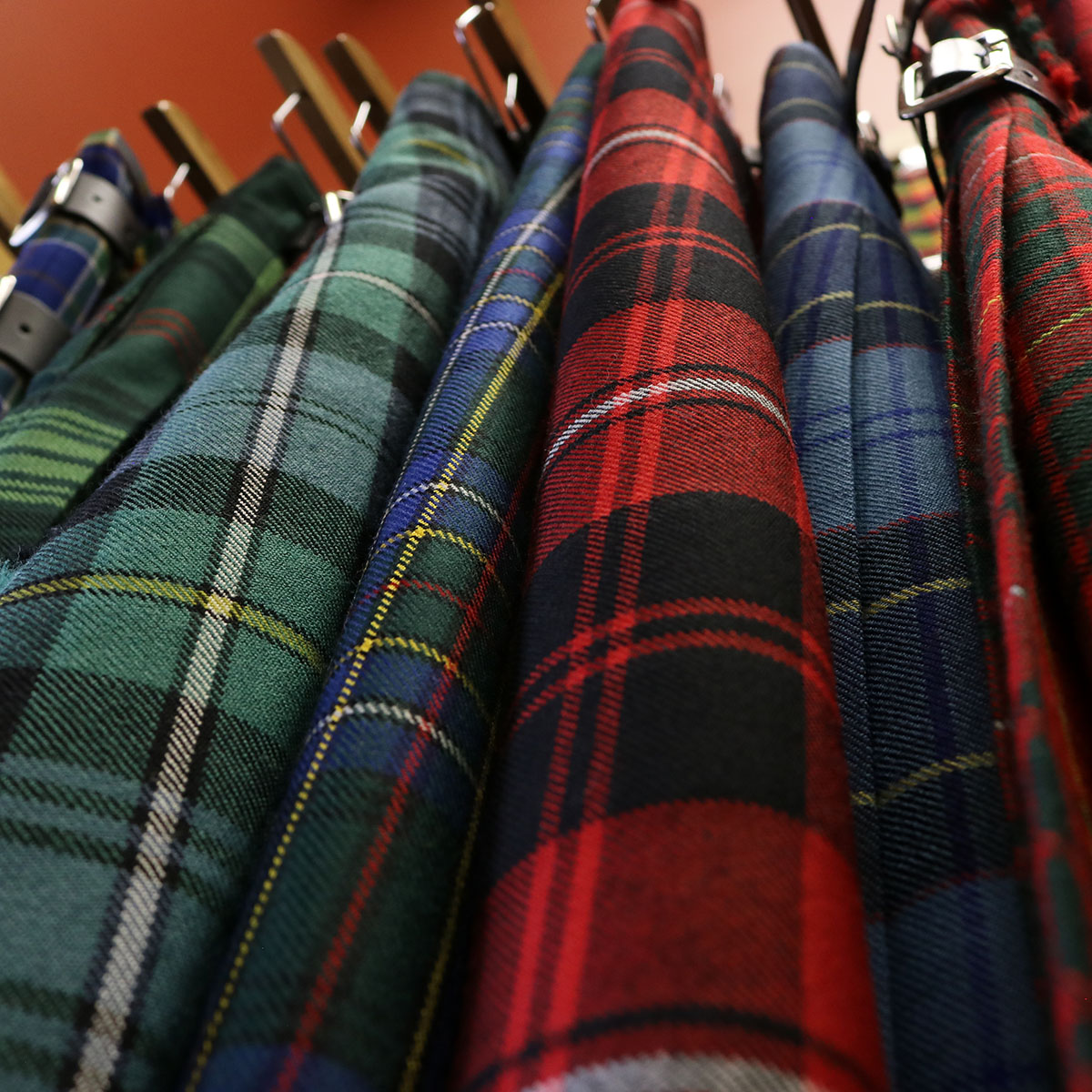 Tartan? Plaid? What's the Difference?
