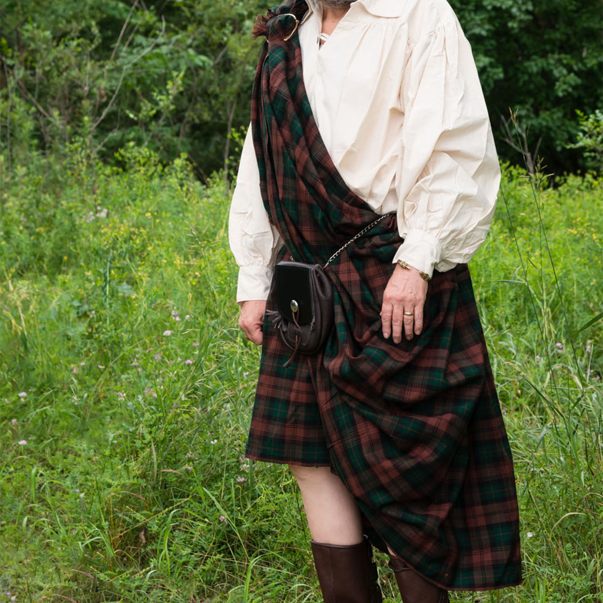 Macdonald Tartan Scottish Kilt   Waist Sizes 30-52 