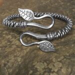 Ash Leaf Arm Ring Silver
