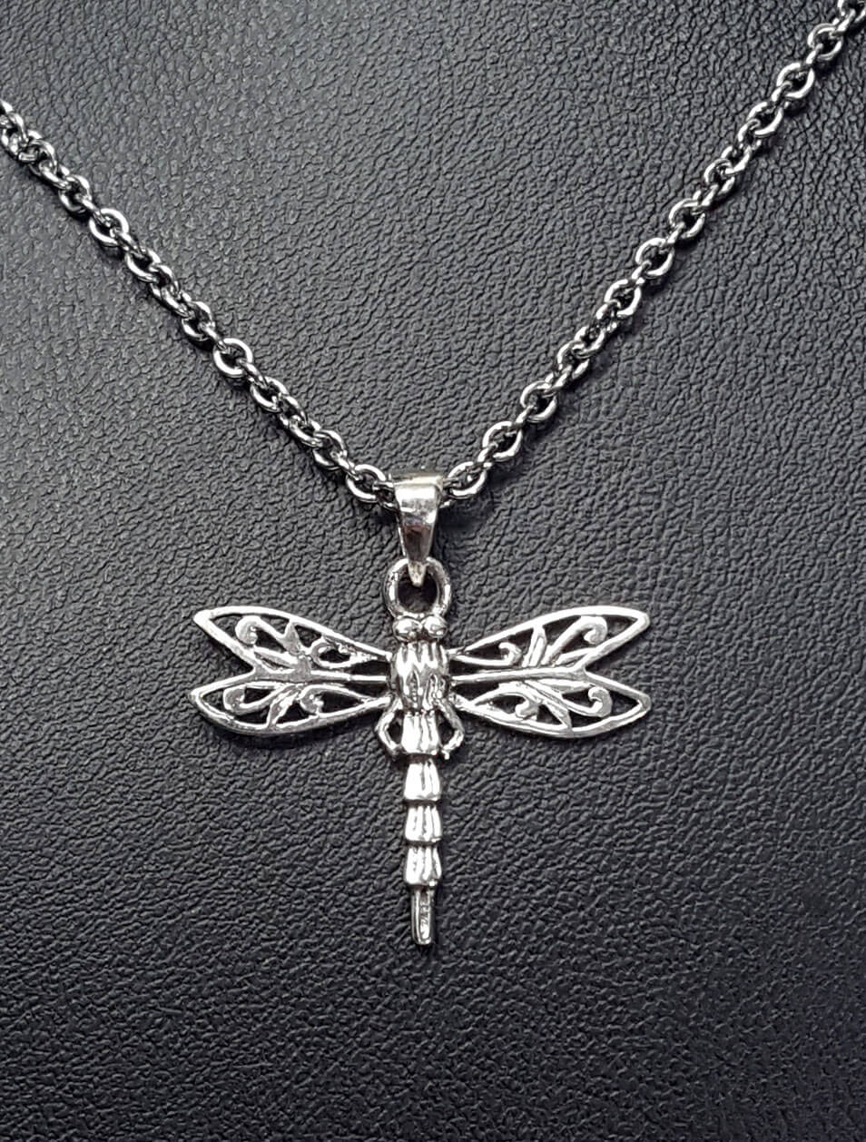 or attached to a purse Dragonfly pendants to be worn as an adornenment with infinity or long scarves Can be key chains gym or tote bag.