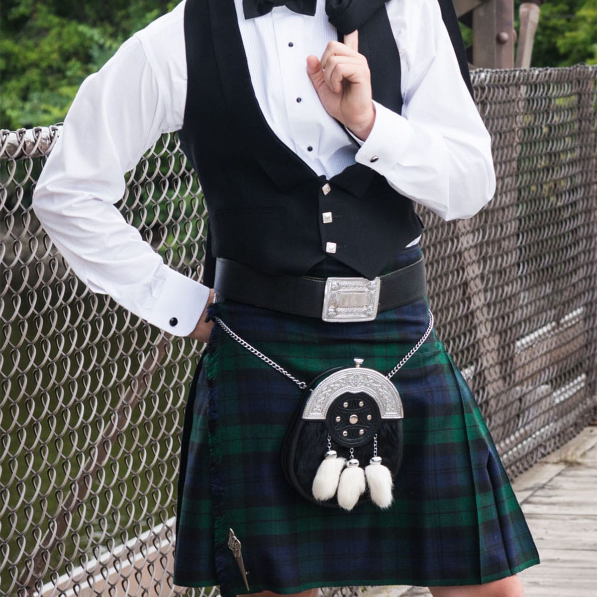 Irish Tartan Scottish Men's Kilt Traditional Highland Dress Kilt 5-yard 24" Drop 